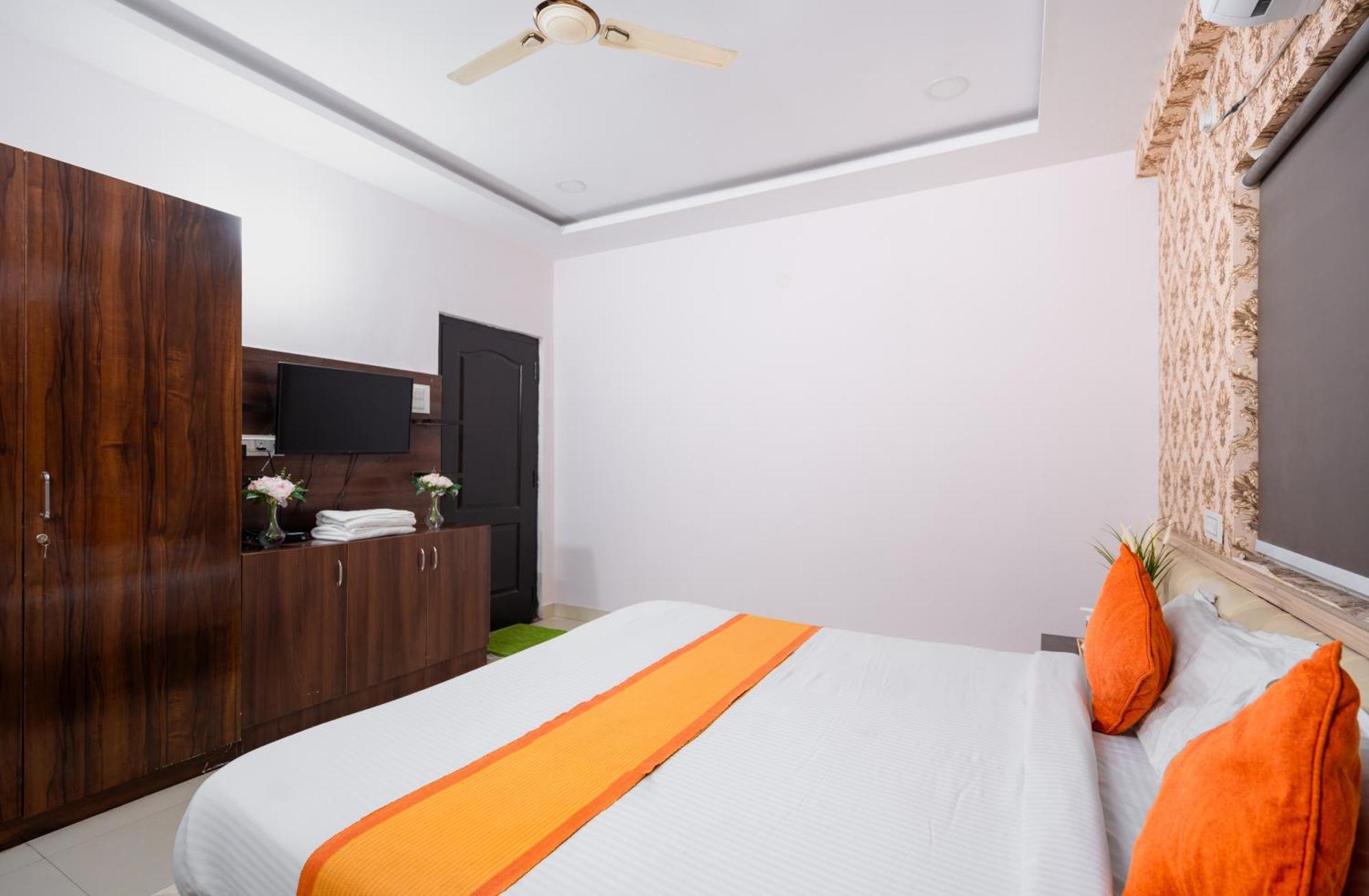 Iris At Nest Hotel Hyderabad Exterior photo
